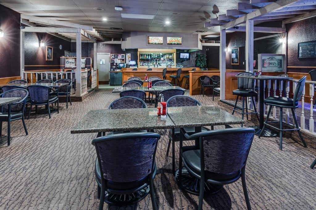 Heritage Inn Hotel & Convention Centre - High River Extérieur photo