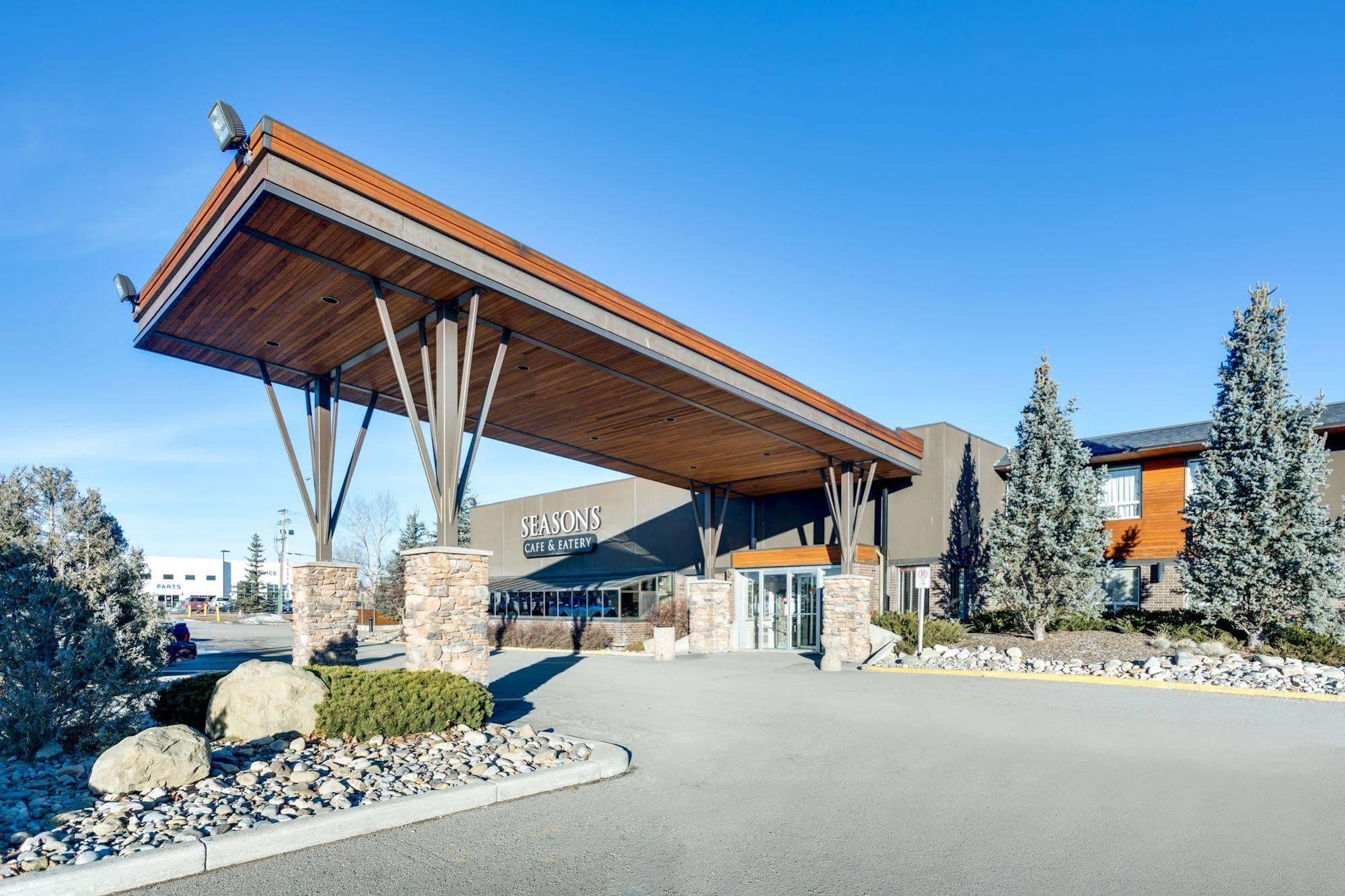 Heritage Inn Hotel & Convention Centre - High River Extérieur photo