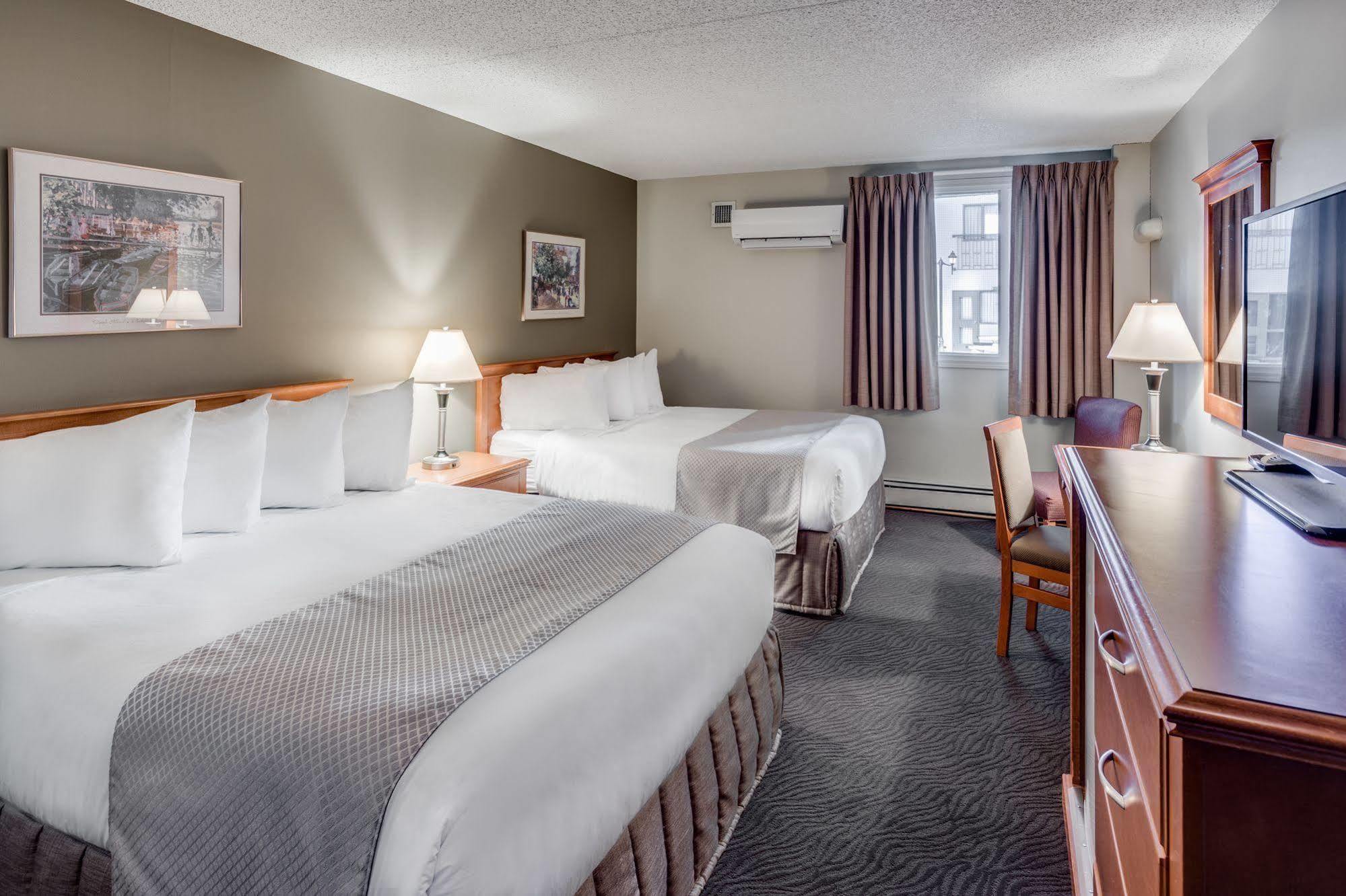 Heritage Inn Hotel & Convention Centre - High River Extérieur photo